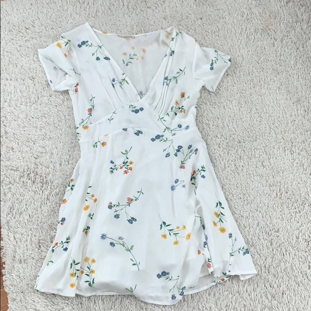 Pacsun v-neck flower dress